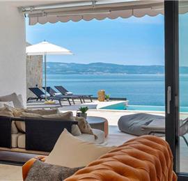 5-Bedroom Villa with heated infinity pool near Omis, Sleeps 10